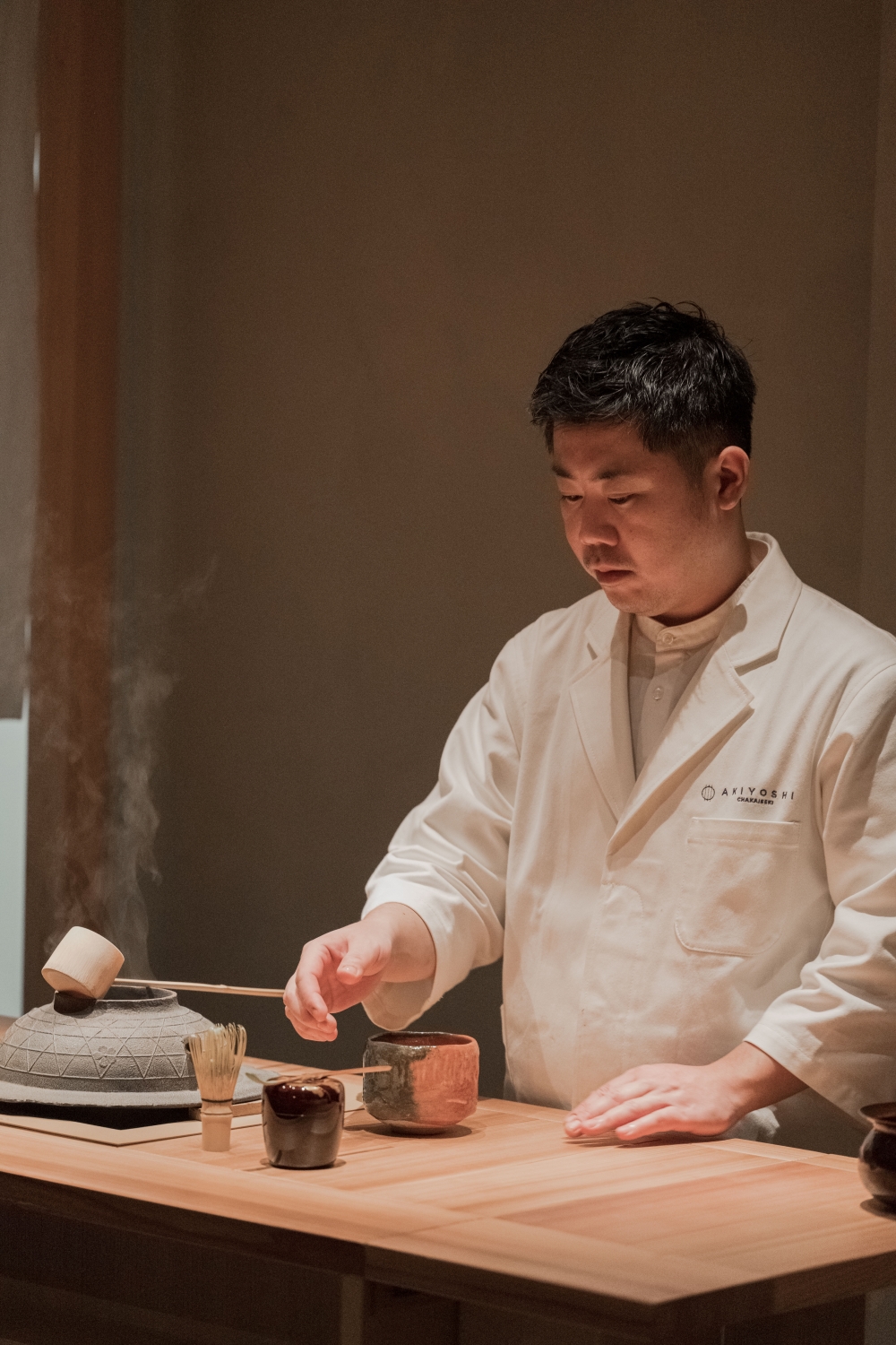 A Paris, Chakaiseki Akiyoshi sublime la traditionnelle cérémonie du thé japonaise