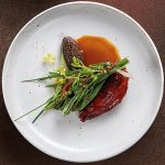 Pigeon de pornic, tomate, moutarde, herbes du croisic